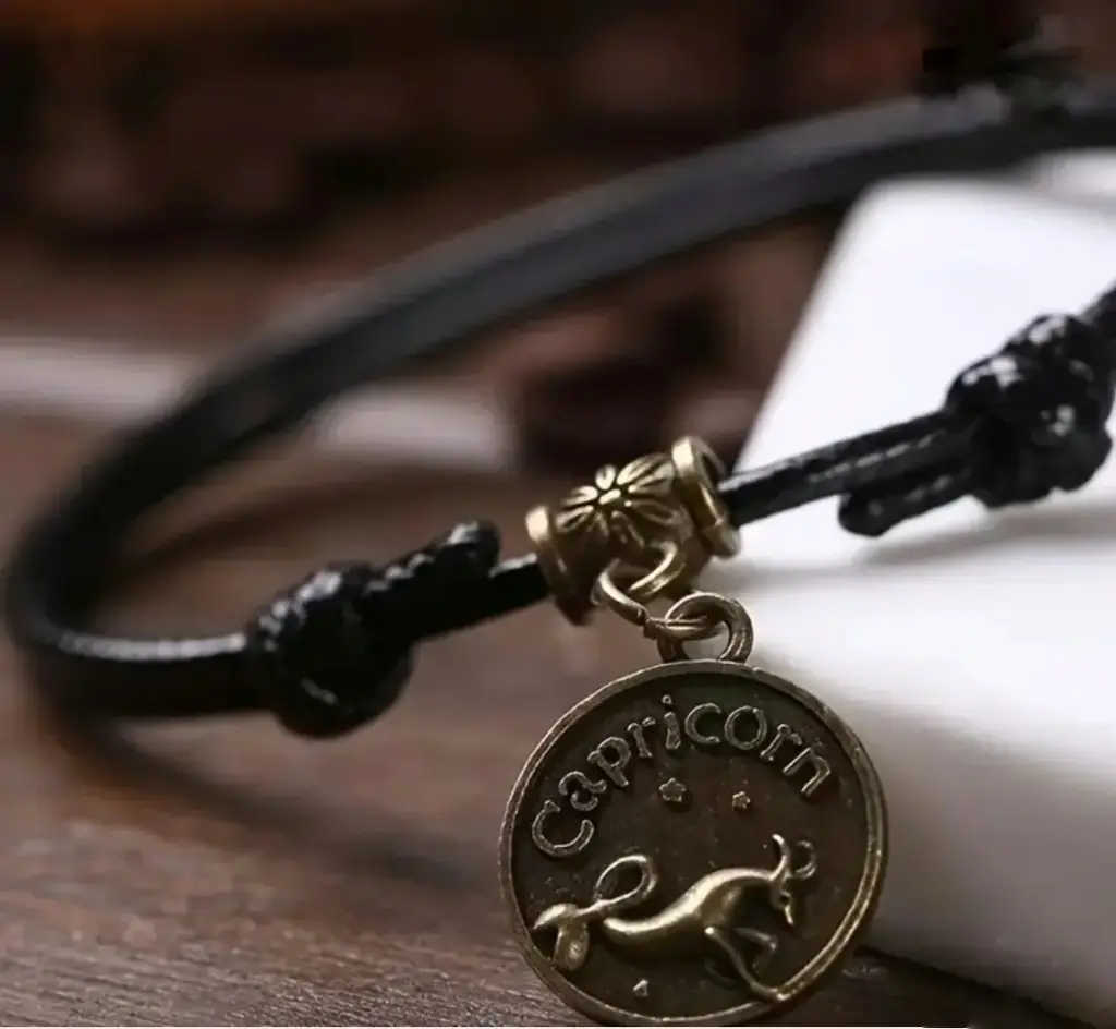 Byzylyk vintage me shenjën e Bricjapit