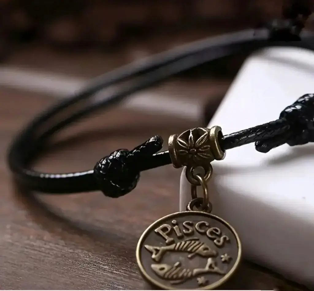 Byzylyk vintage me shenjën e Peshqve